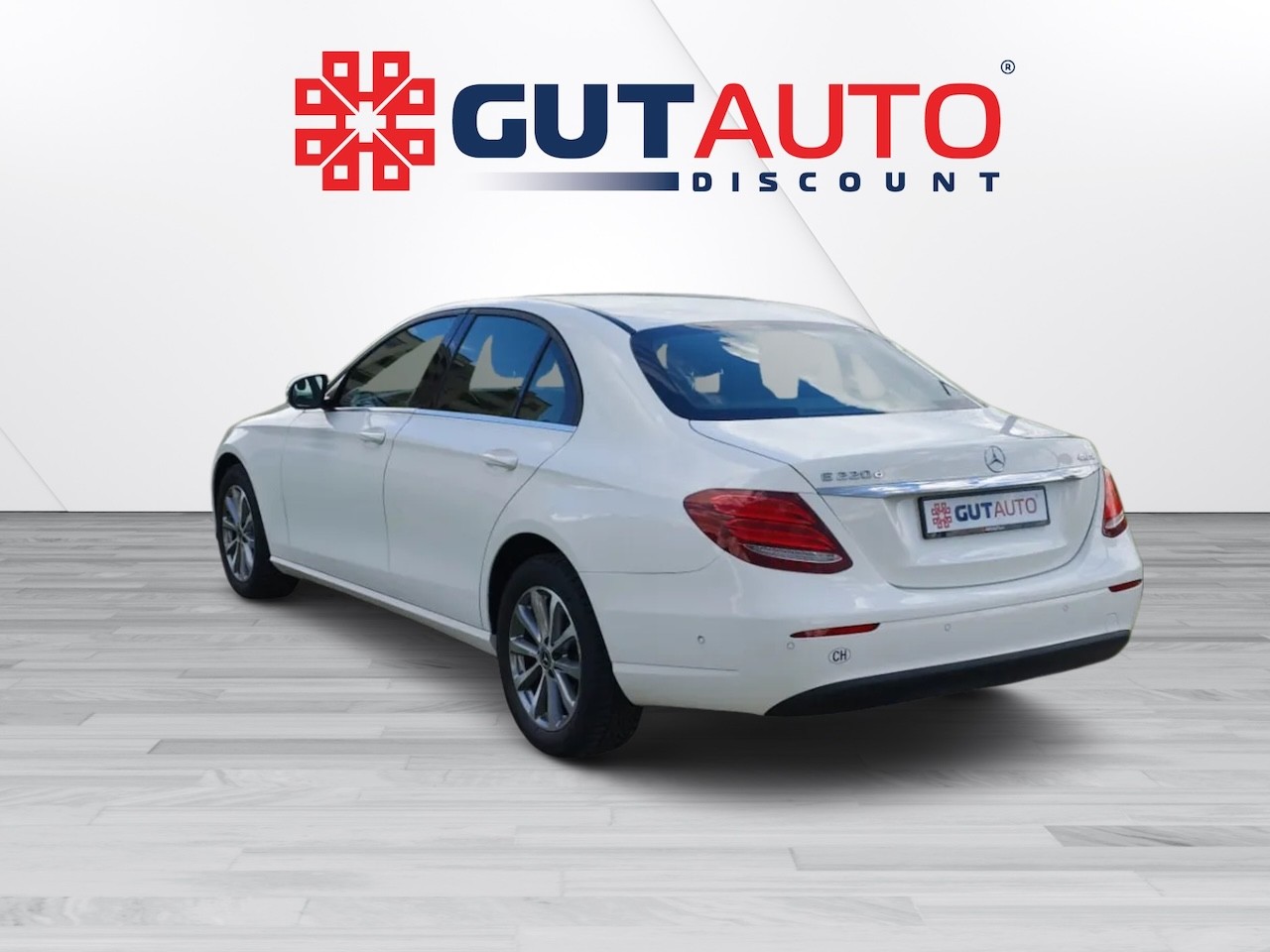 MERCEDES-BENZ E 220 d 4Matic 9G-Tronic-showroom-element-1