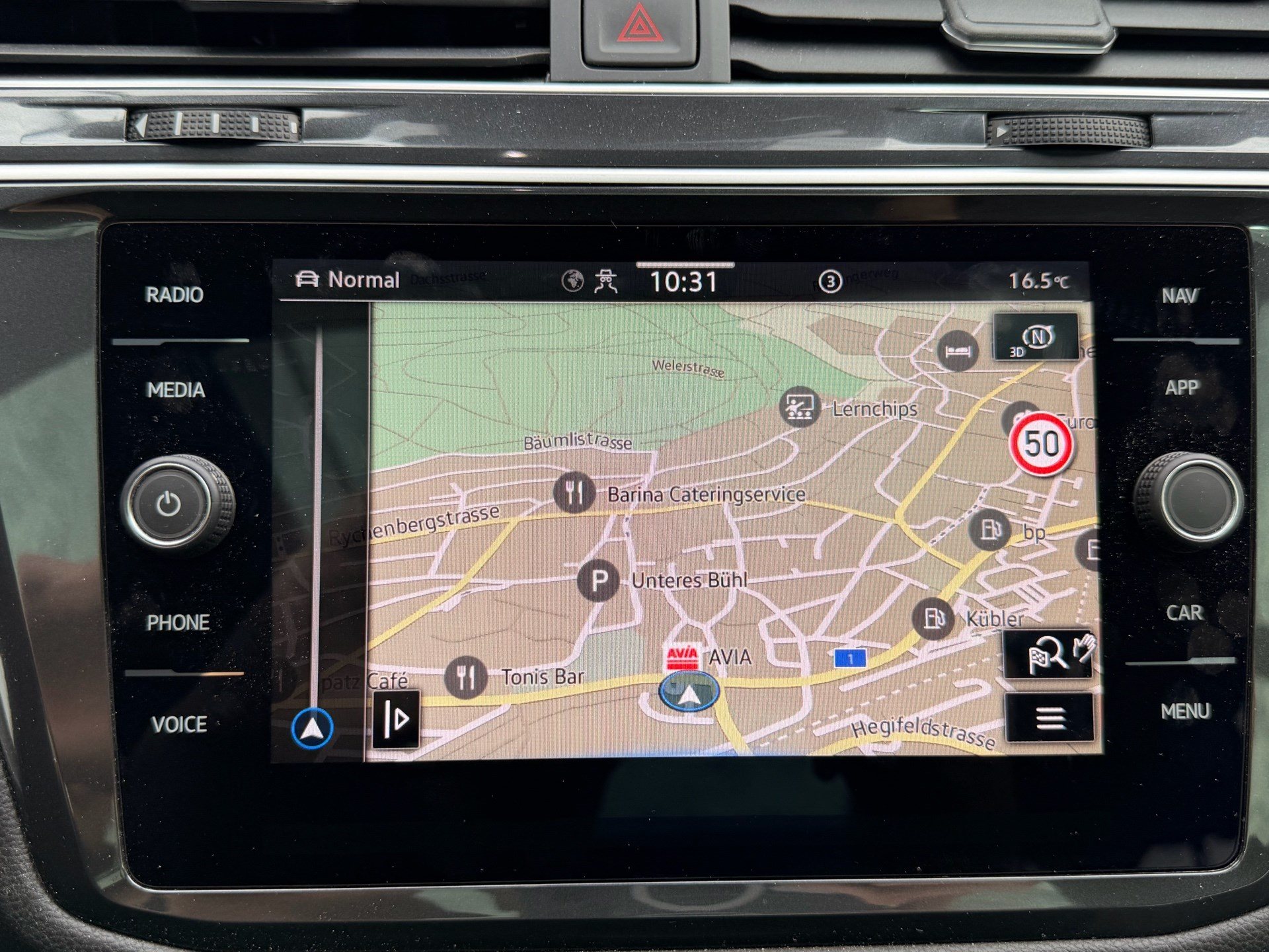 VW Tiguan Allspace R-LINE 4MOTION BLACK STYLE *** PANORAMAGLASDACH, 7-SITZER & ANHÄNGEKUPPLUNG***-image-11