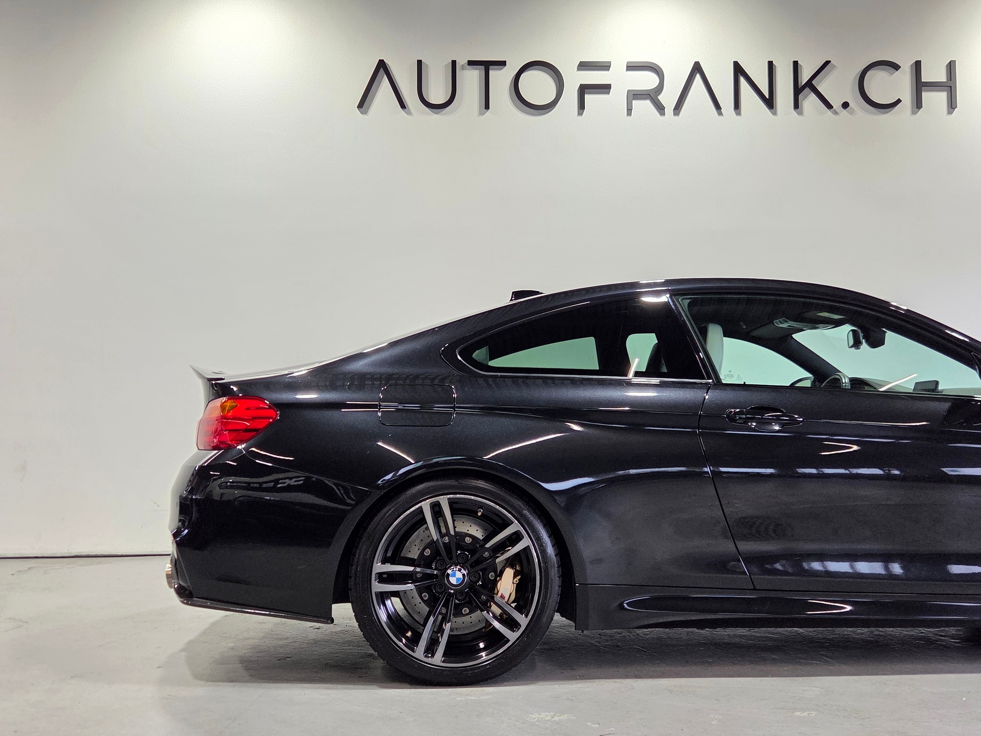 BMW M4 Coupé-image-14