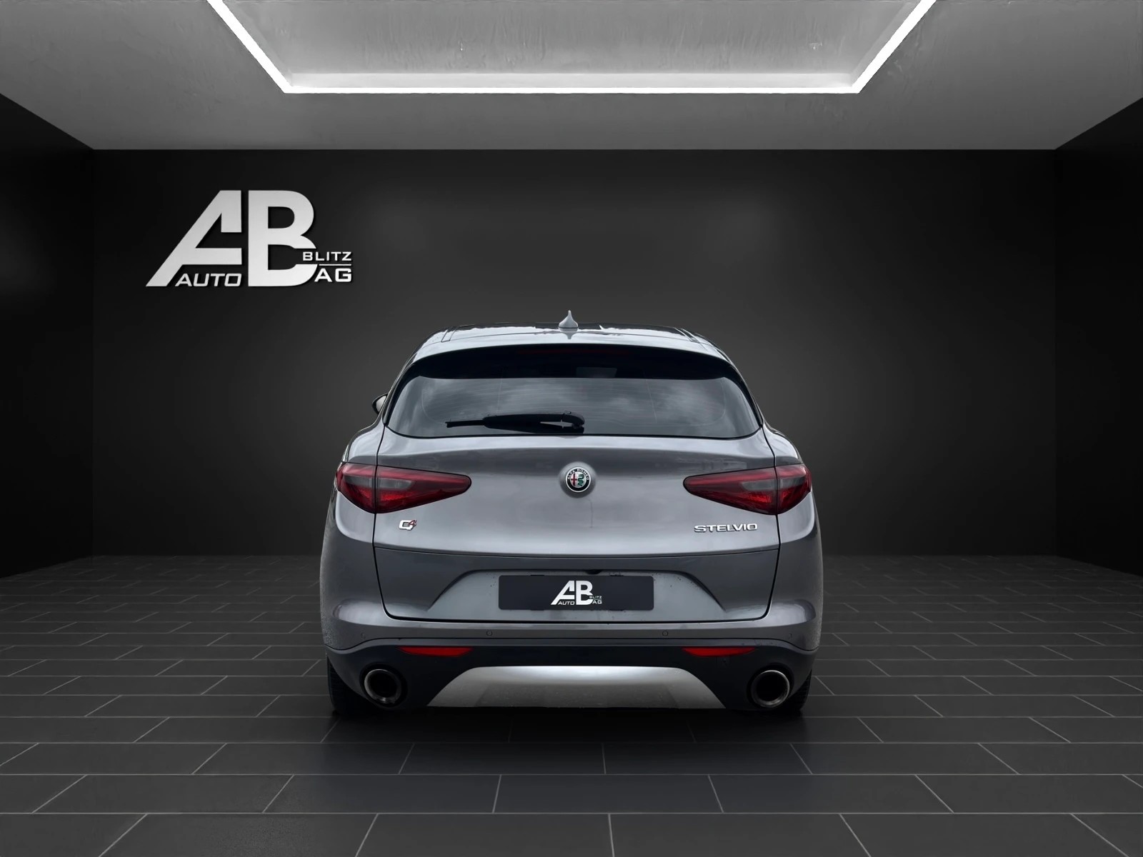 ALFA ROMEO Stelvio 2.0 Super Q4 Automatic-showroom-element-3