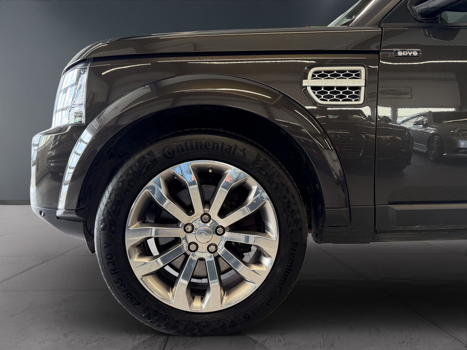 LAND ROVER Discovery 3.0 SDV6 HSE Luxury Automatic-image-10