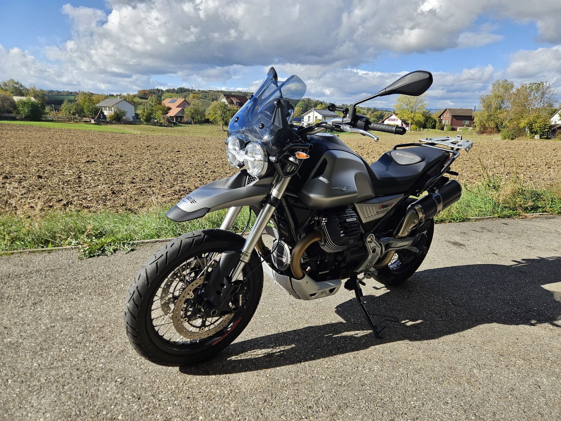 MOTO GUZZI V85 TT 850 ABS-image-2