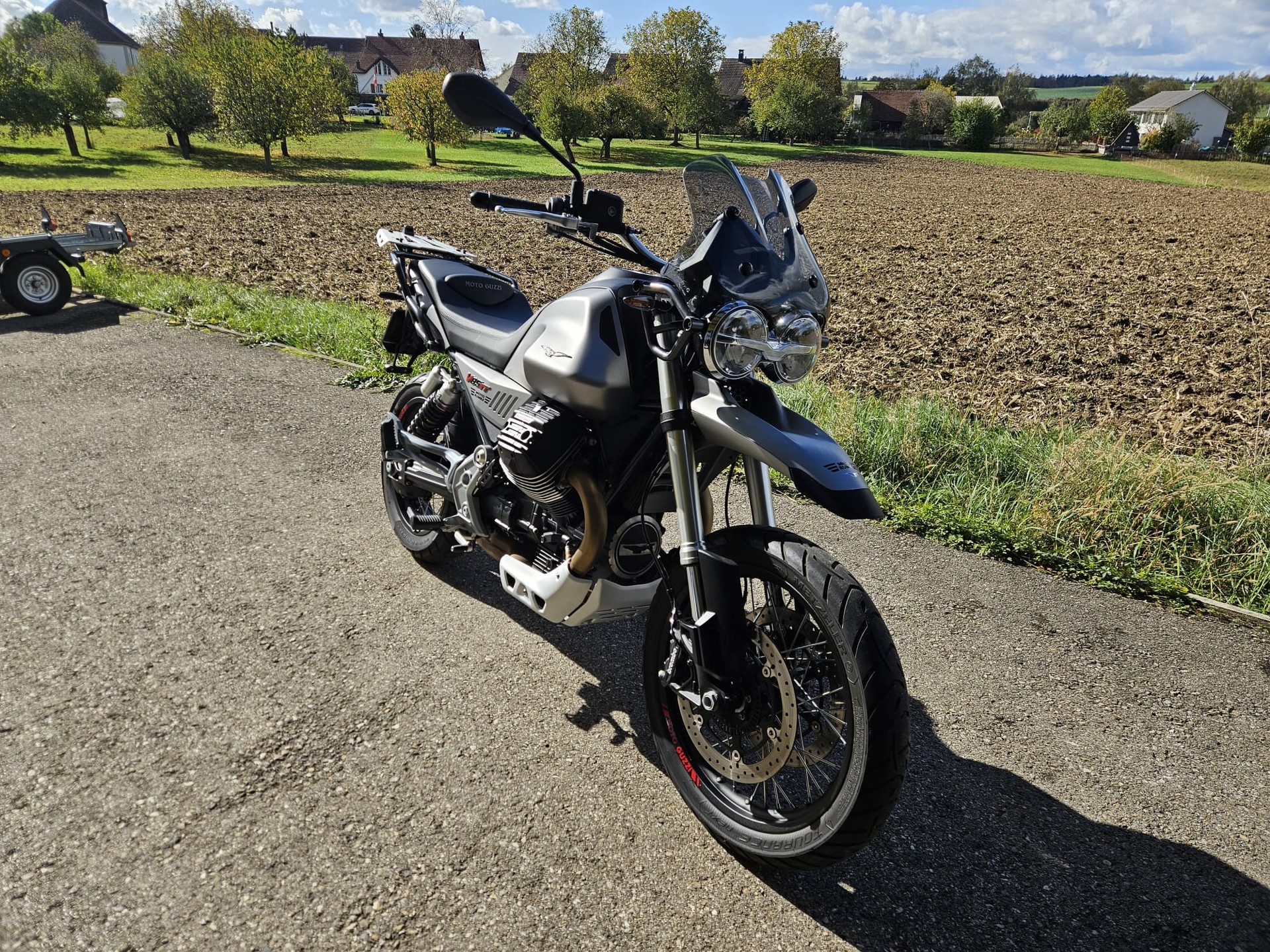 MOTO GUZZI V85 TT 850 ABS-image-1