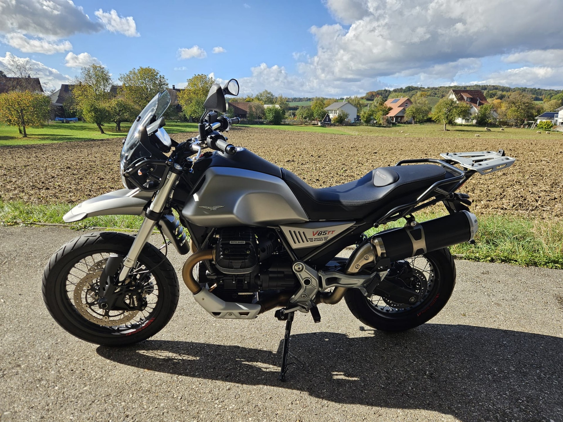 MOTO GUZZI V85 TT 850 ABS-image-3