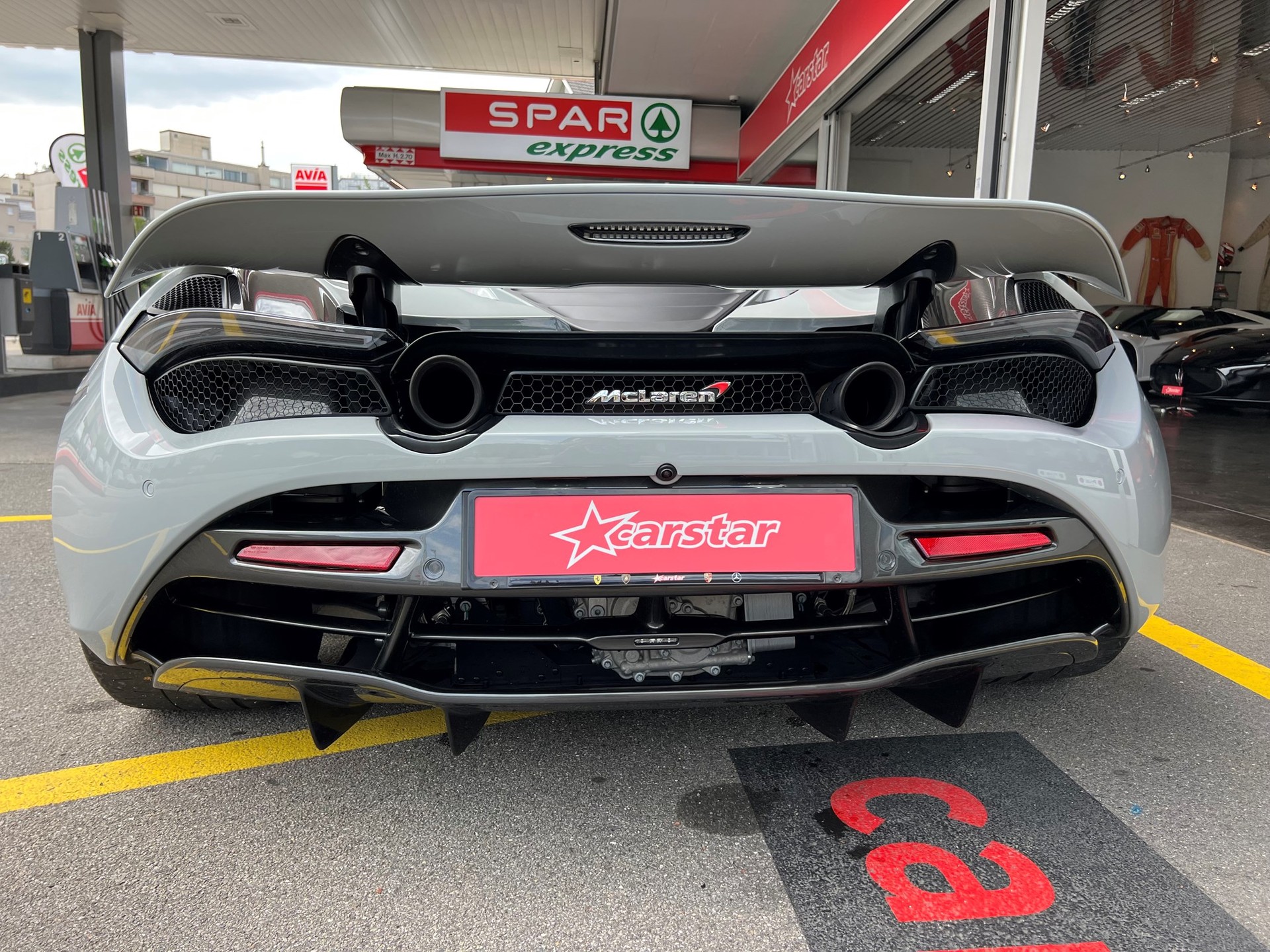 McLAREN 720S Coupé Performance 4.0 V8 SSG-image-4