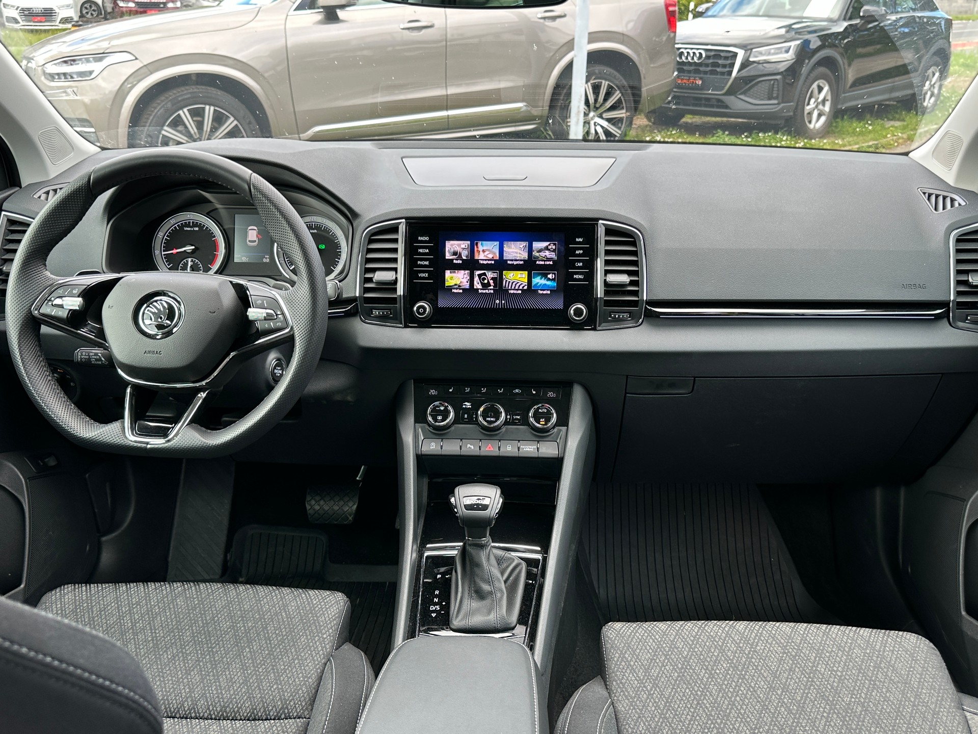 SKODA Karoq 1.5 TSI Style DSG-image-6