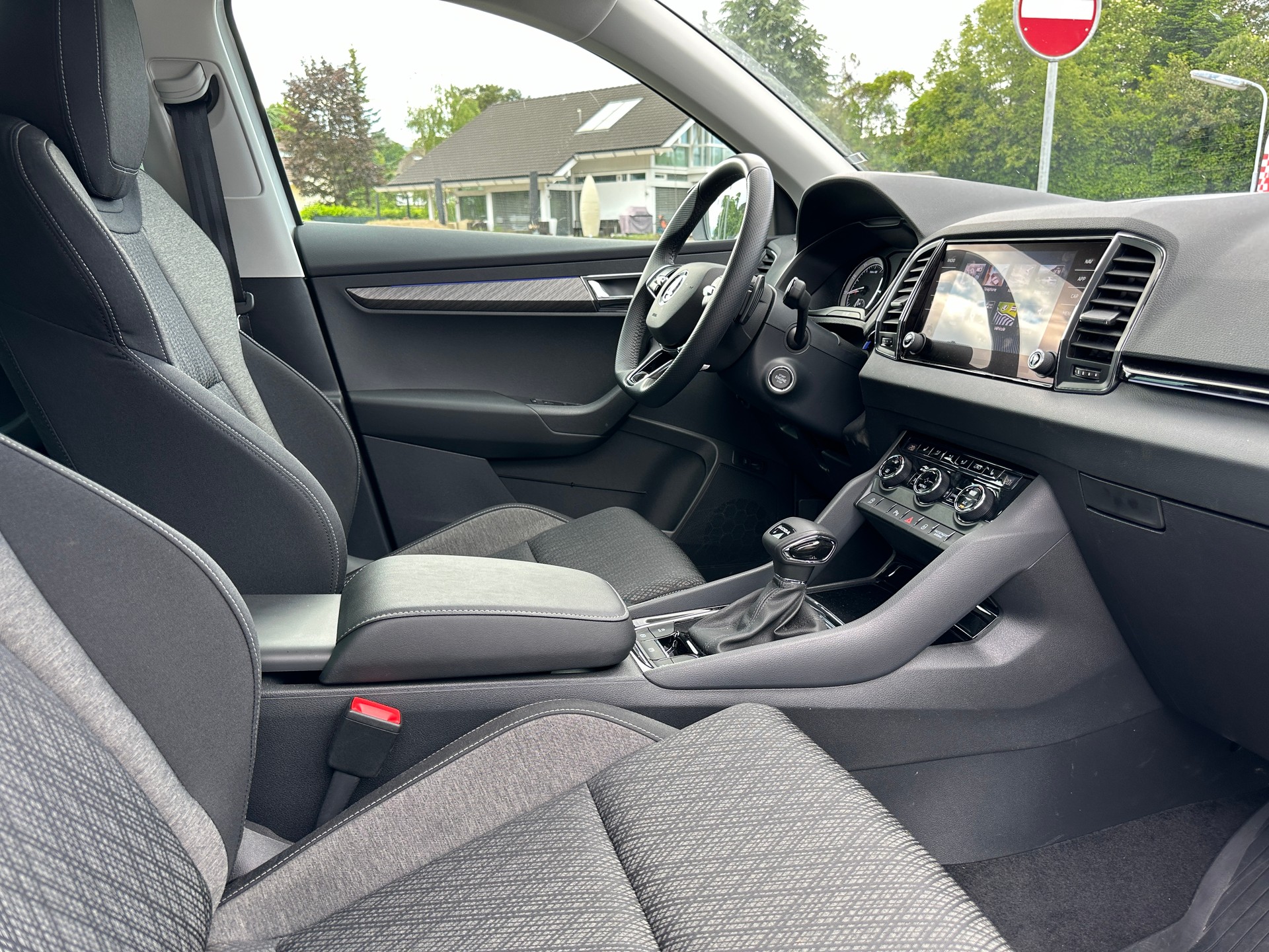 SKODA Karoq 1.5 TSI Style DSG-image-15