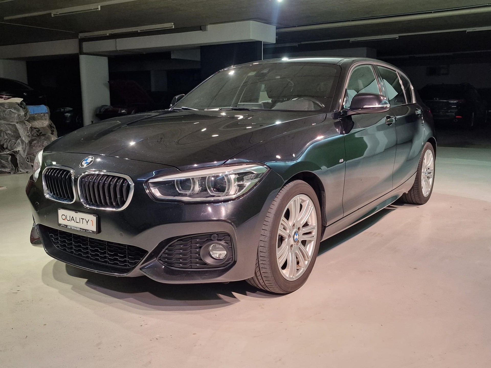 BMW 120d xDrive M Sport Steptronic-image-1