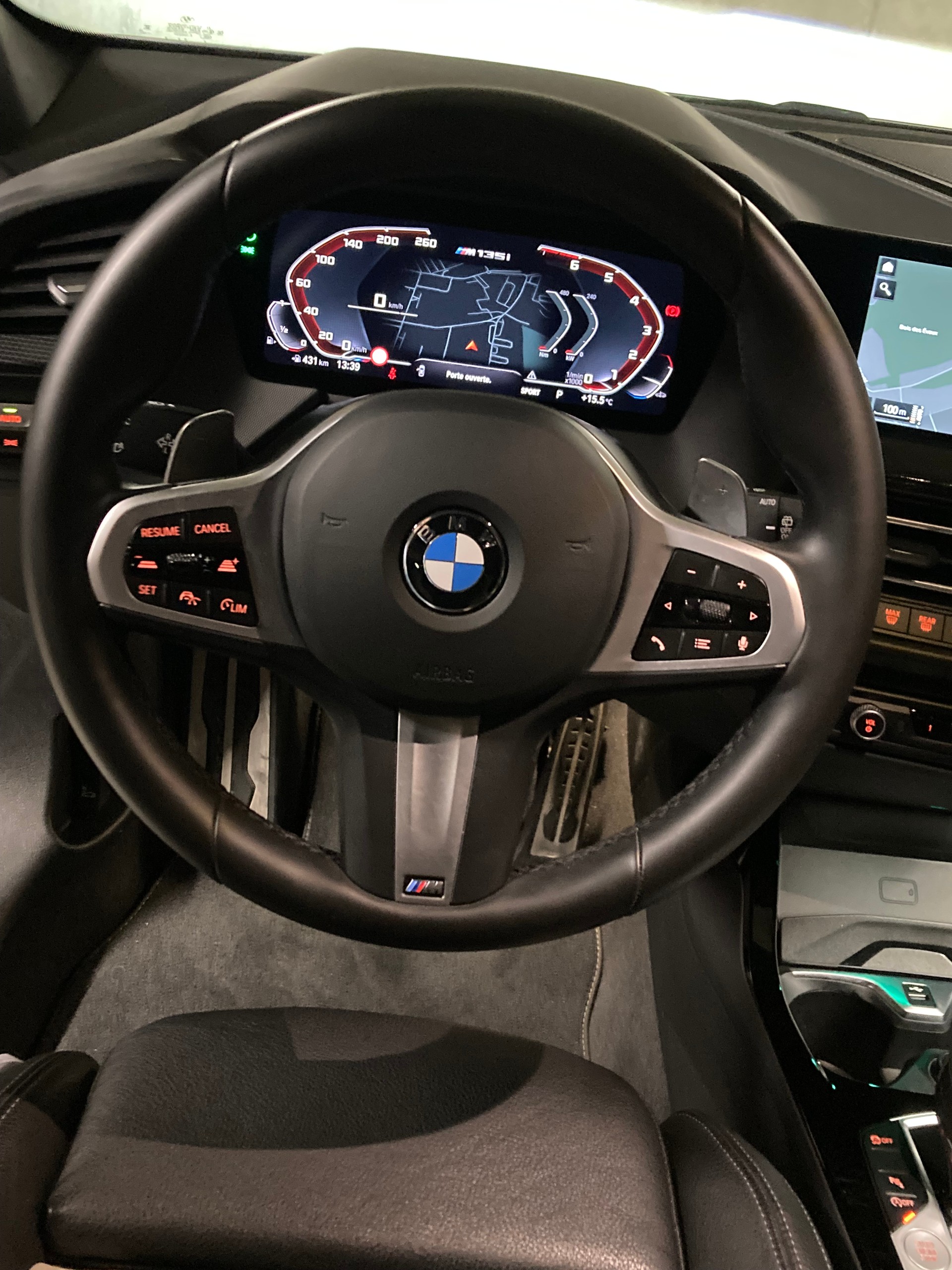 BMW M135i xDrive M Sport Pro Steptronic-image-16