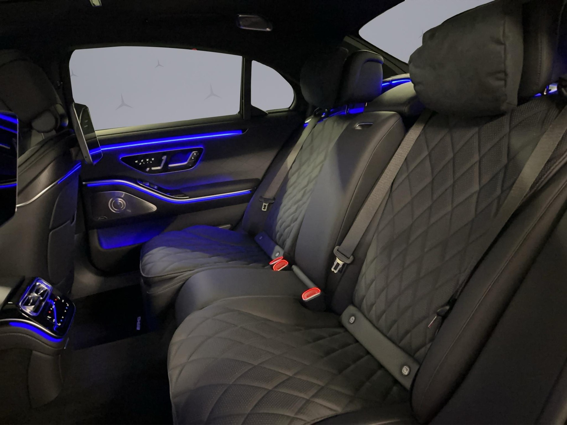 MERCEDES-BENZ S 450 d 4matic lang-image-7