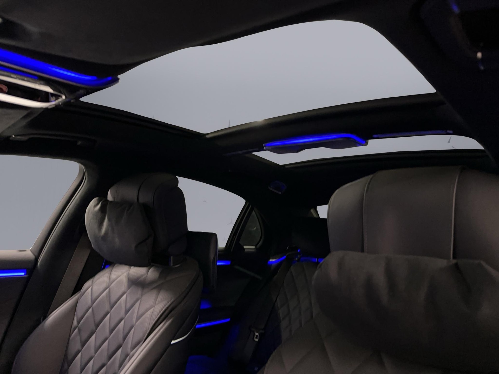 MERCEDES-BENZ S 450 d 4matic lang-image-12