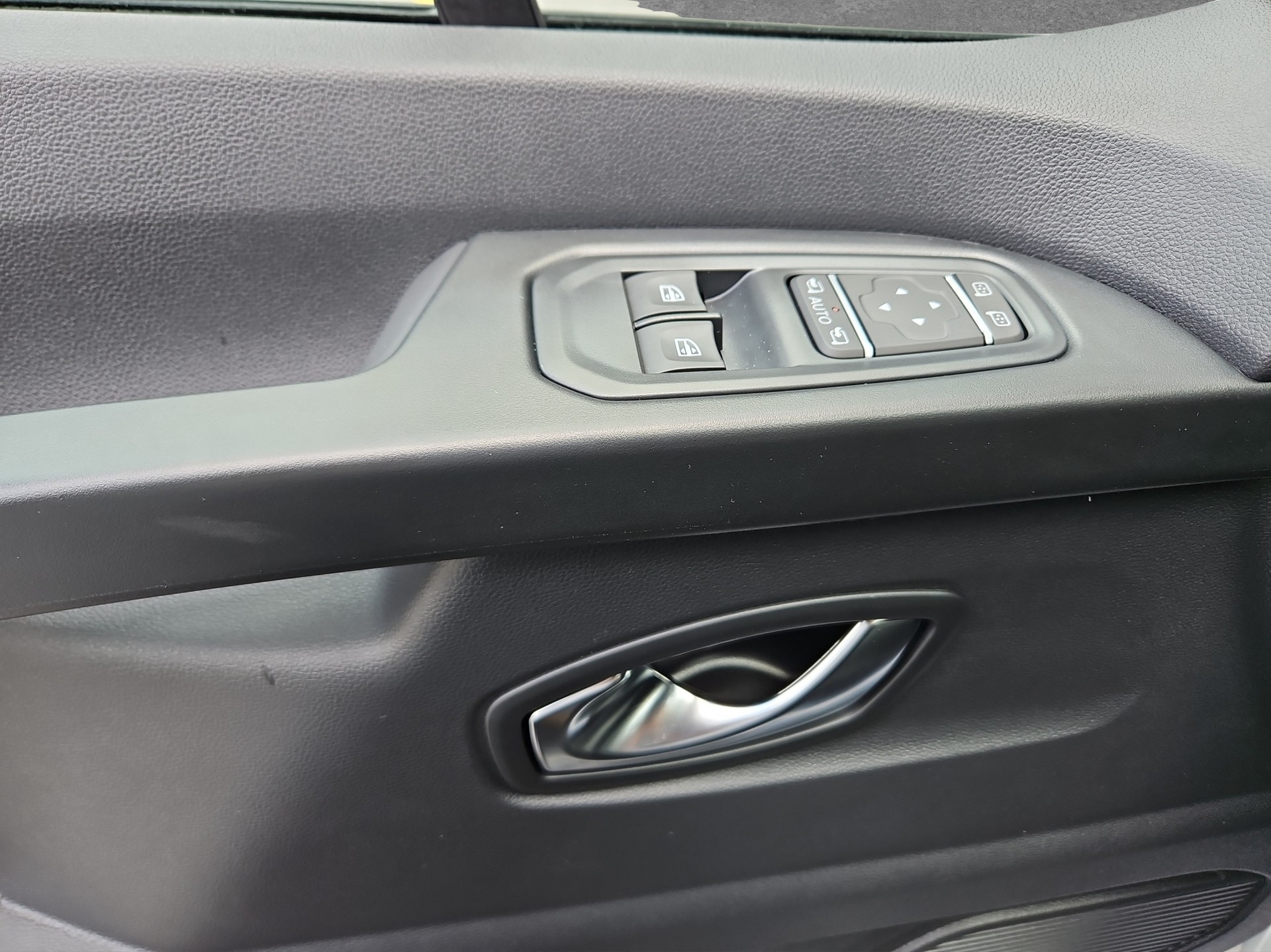 NISSAN Primastar 150 L1H1 N-Connecta HT M - LEASING AB CHF 449.- mtl-image-15