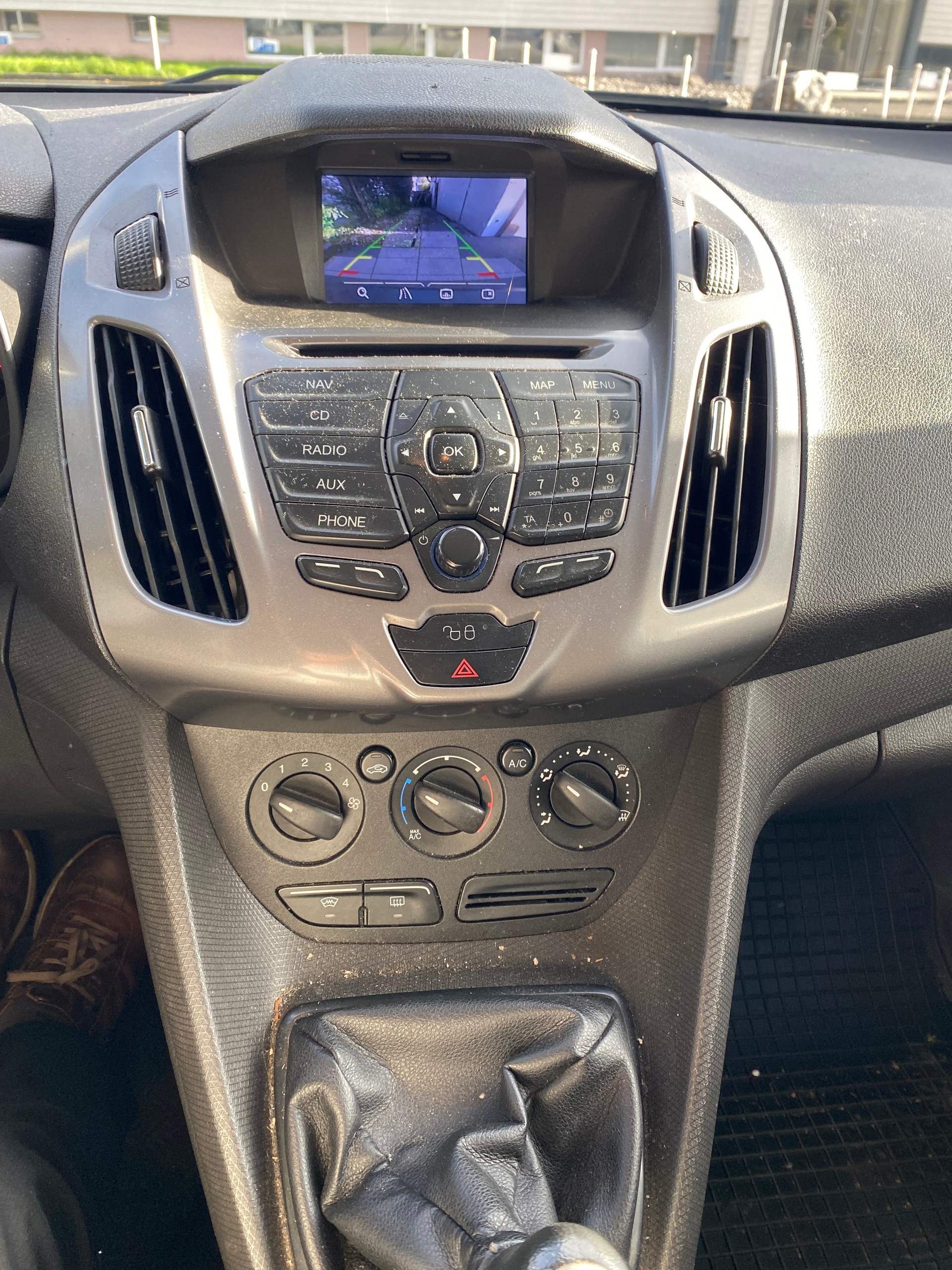 FORD Transit Connect Van T200 1.6 TDCi Trend-image-11