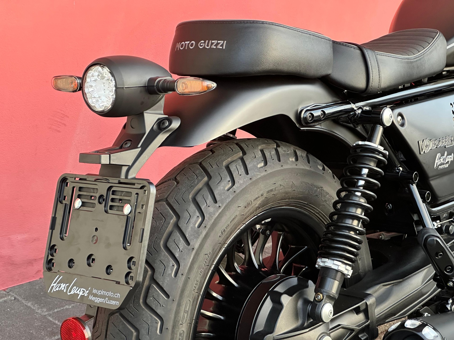 MOTO GUZZI V9 850 Bobber-image-6