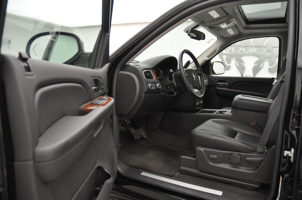 CHEVROLET Tahoe 6.0 Hybrid 2 Mode-image-8