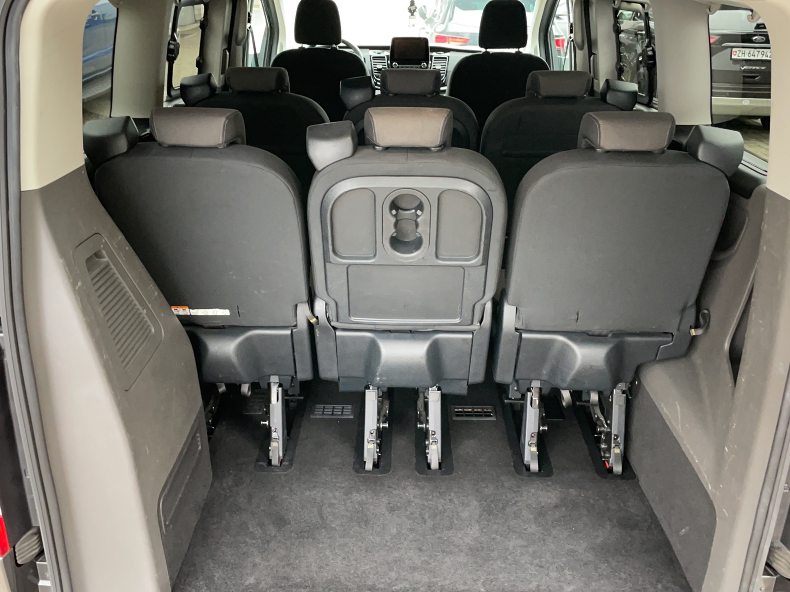 FORD Tourneo C Bus 320 L1 1.0 EcoBoost Titanium PHEV-image-12