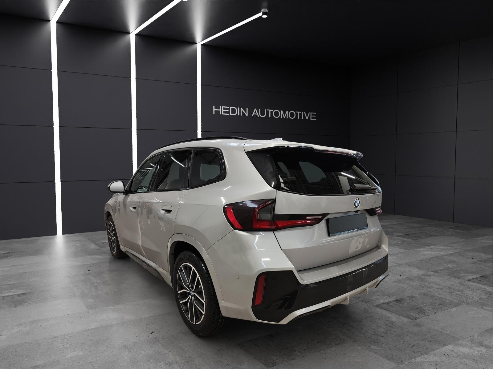 BMW X1 23d xDrive paddles-showroom-element-2