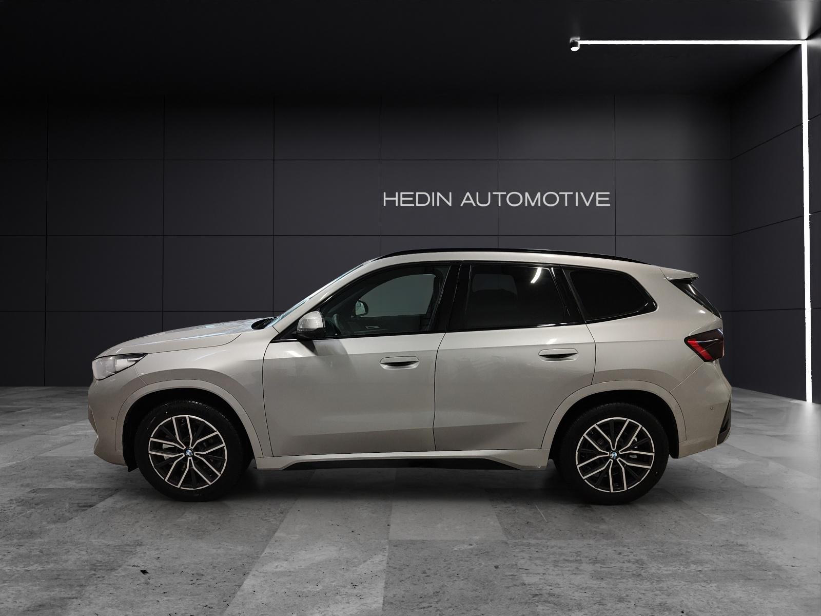 BMW X1 23d xDrive paddles-showroom-element-3