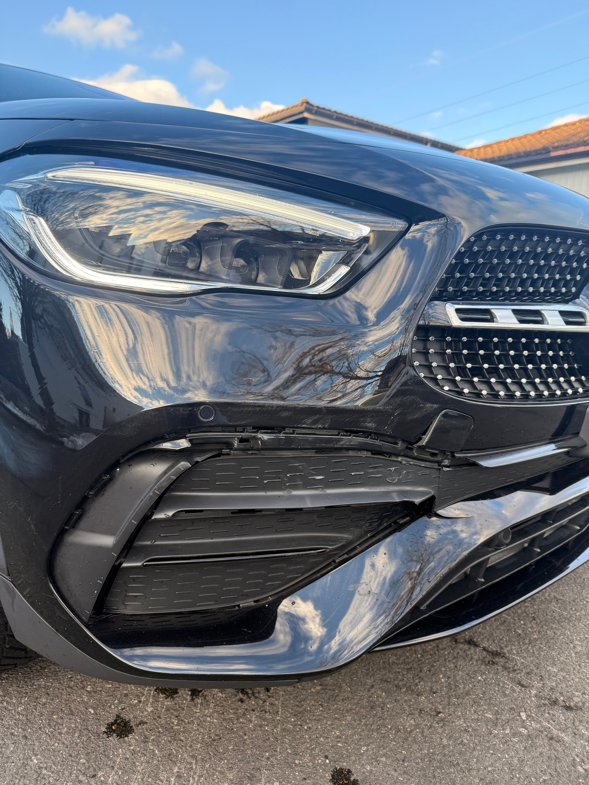 MERCEDES-BENZ GLA 200 AMG Line 7G-DCT-image-9