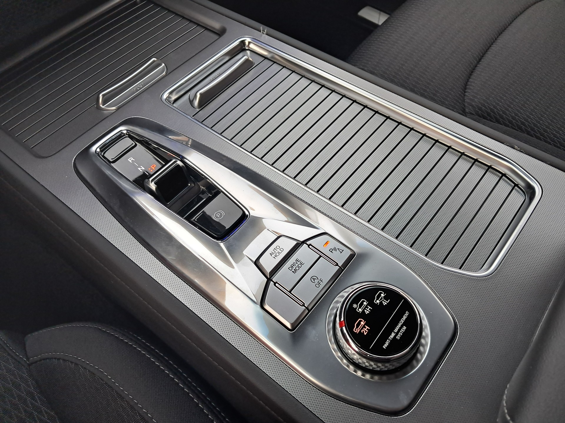 KGM-SsangYong Rexton 2.2 CRDi Platinum 4WD AT-image-10