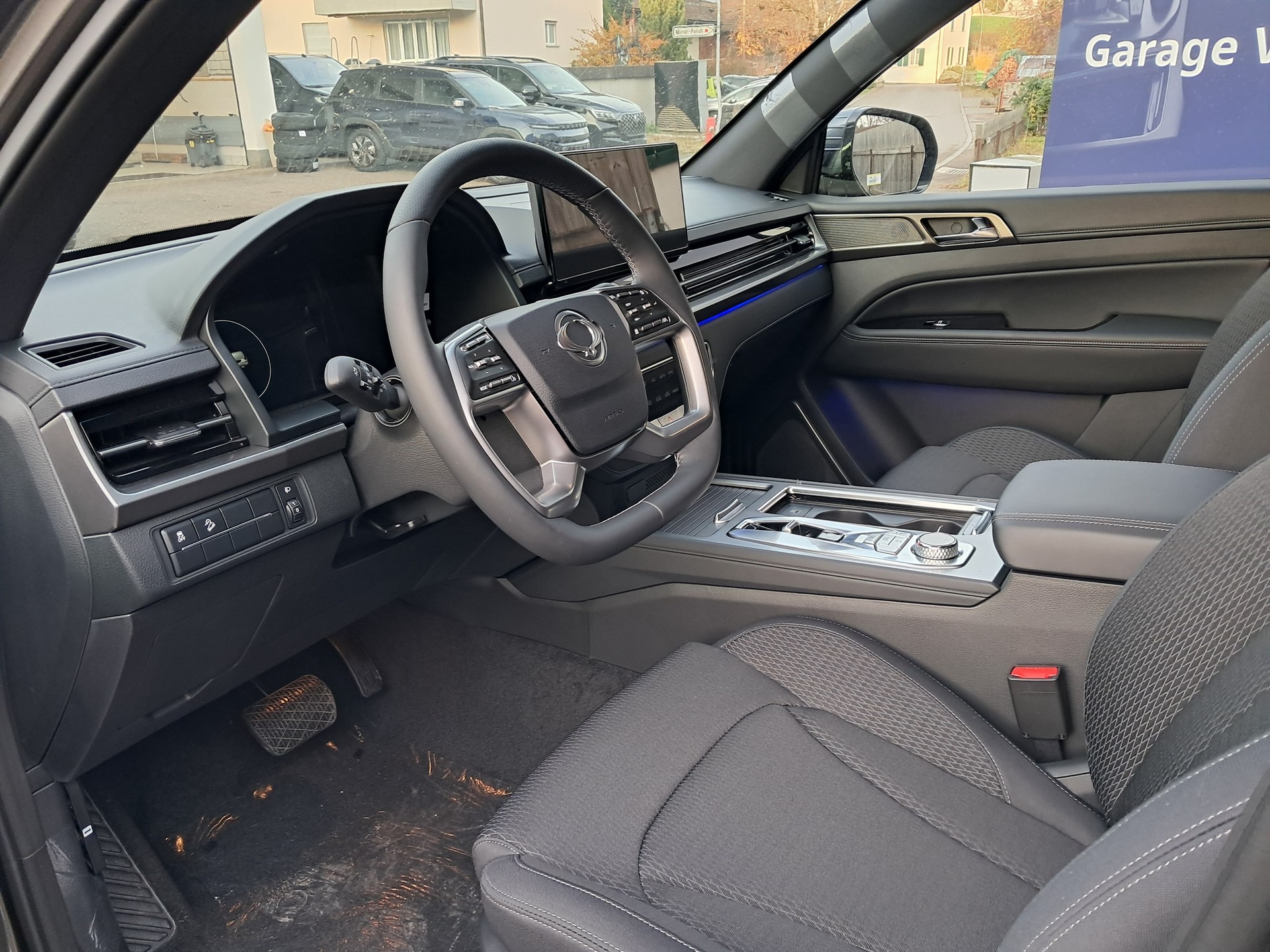 KGM-SsangYong Rexton 2.2 CRDi Platinum 4WD AT-image-4