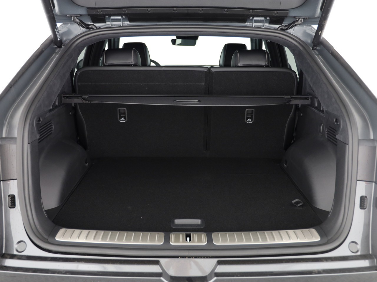 GENESIS GV60 77.4 kWh Sport Plus AWD-image-15