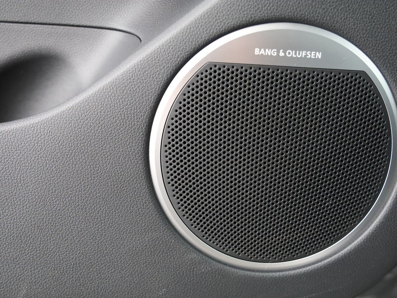 GENESIS GV60 77.4 kWh Sport Plus AWD-image-9