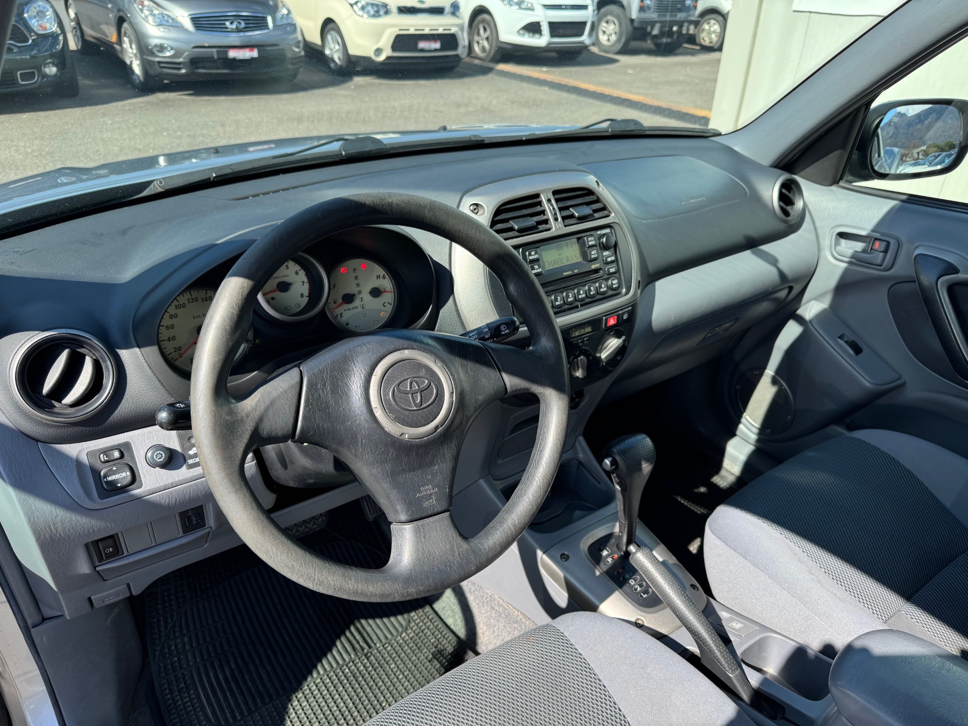 TOYOTA RAV-4 2.0 16V Linea Sol-image-8