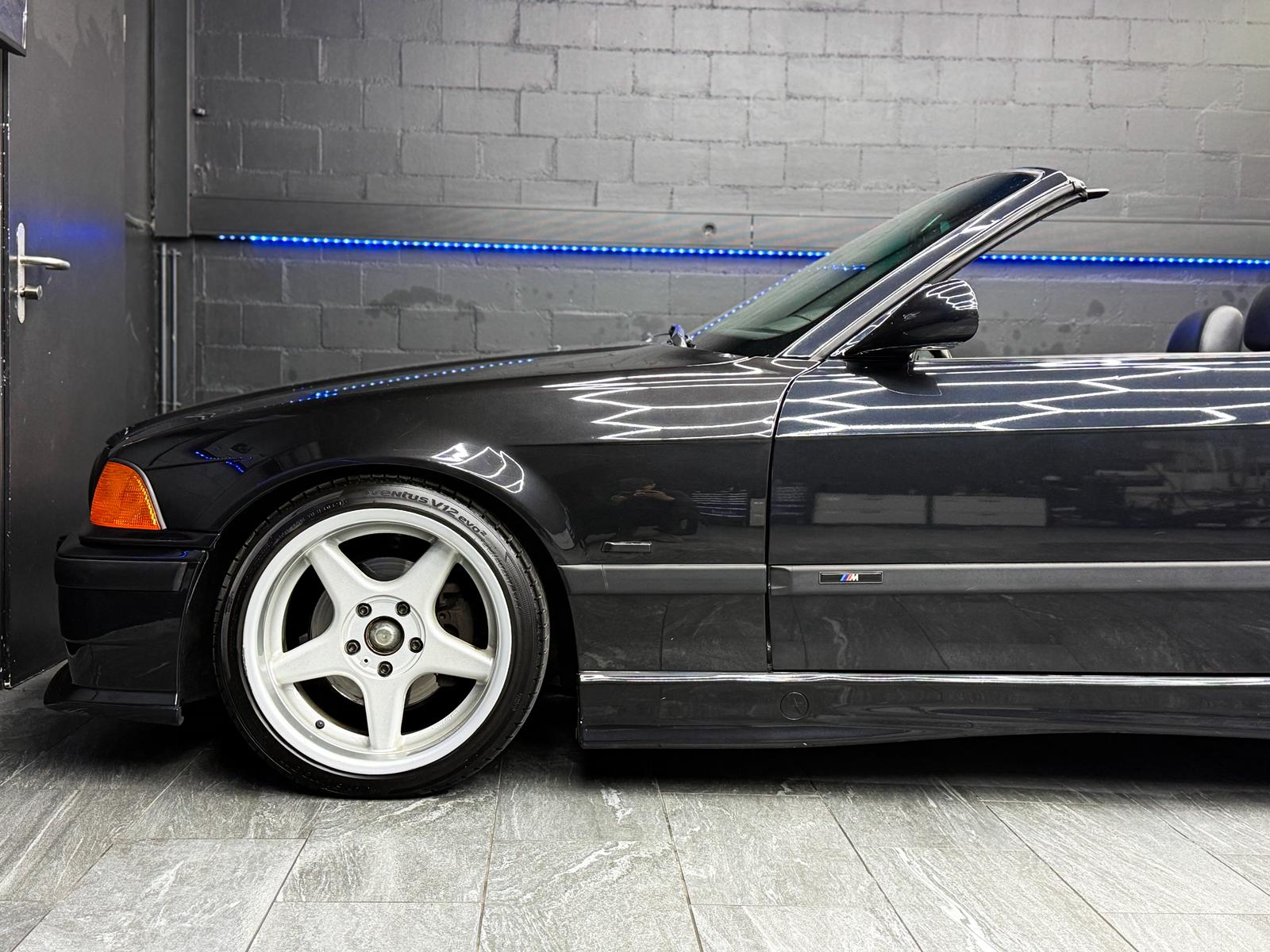 BMW 328i Cabrio M Sport-image-7
