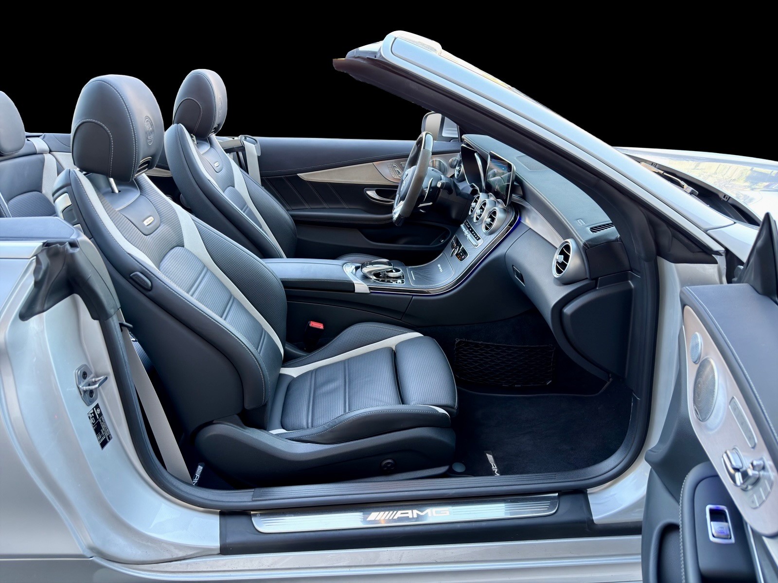 MERCEDES-BENZ C 63 S AMG 9G-tronic-image-17
