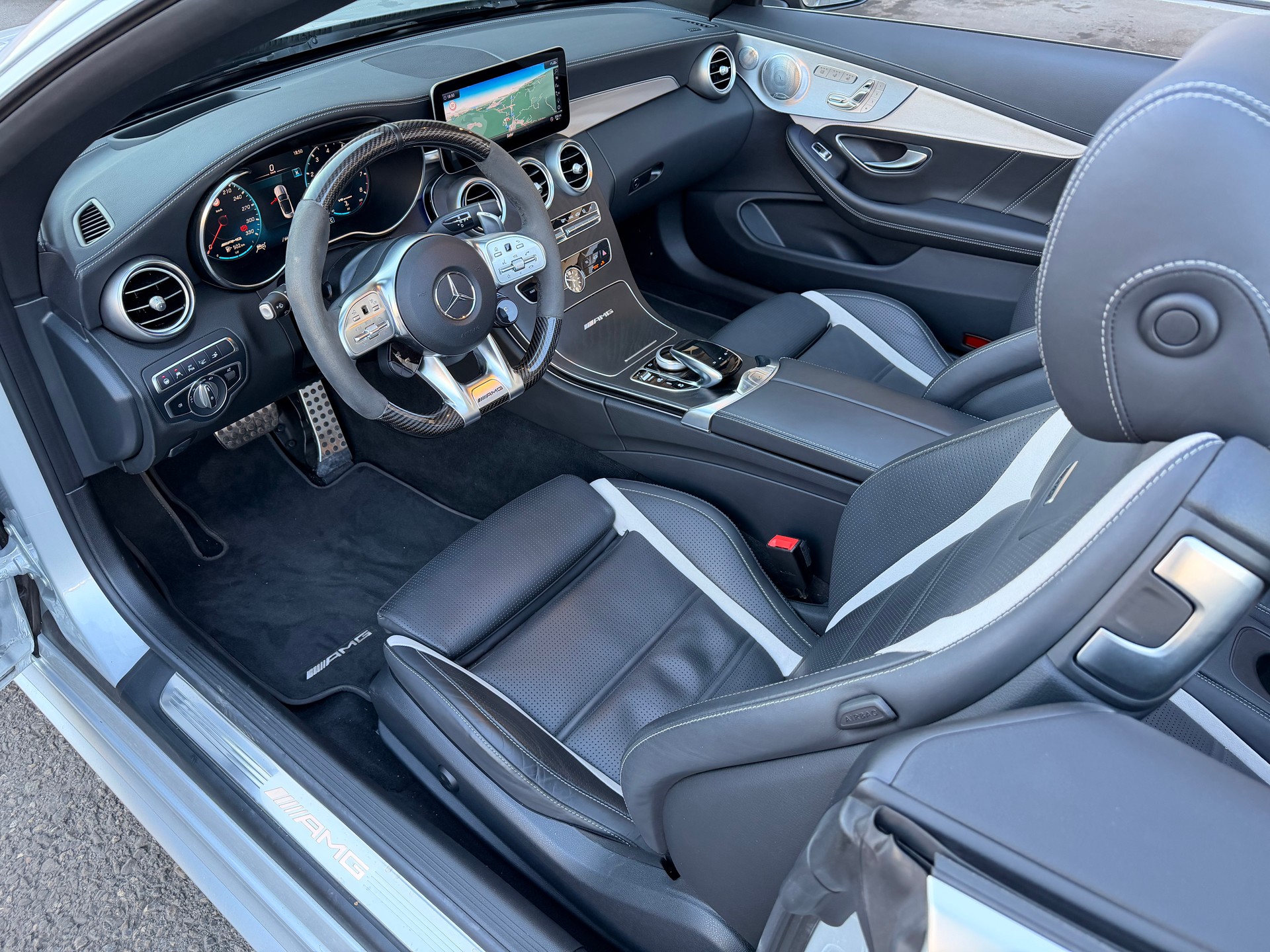 MERCEDES-BENZ C 63 S AMG 9G-tronic-image-10