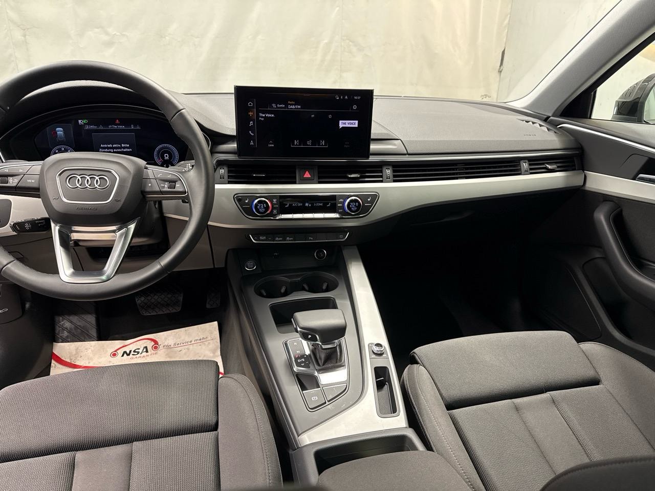 AUDI A4 Avant 40 TDI S line S-tronic-image-5
