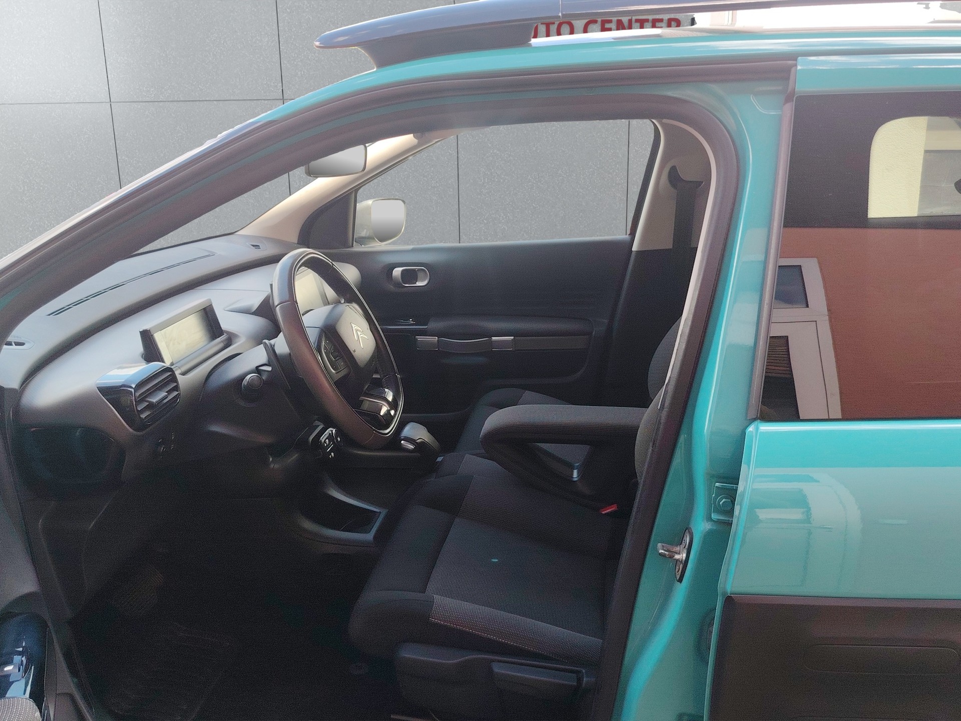 CITROEN C4 Cactus 1.2 e-VTi Shine ETG-image-7