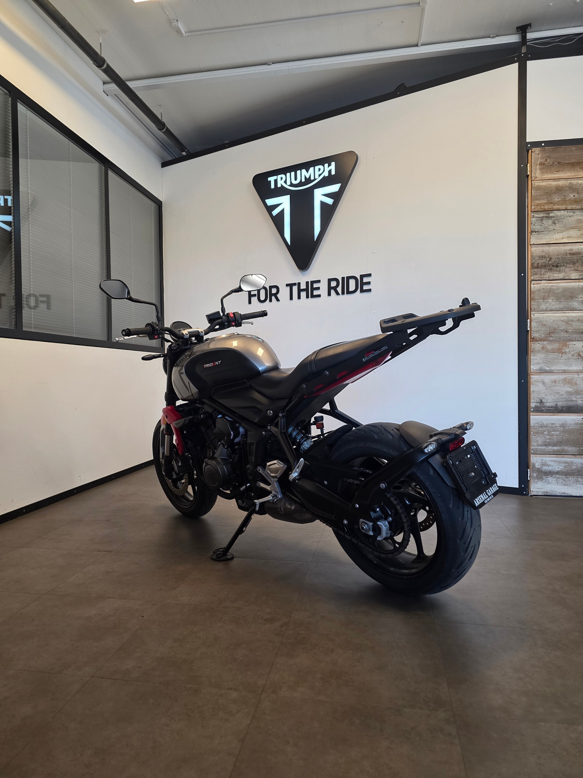 TRIUMPH Trident 660-image-1