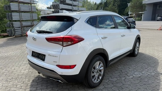 HYUNDAI Tucson 2.0 CRDI Vertex 4WD Automatic-image-4