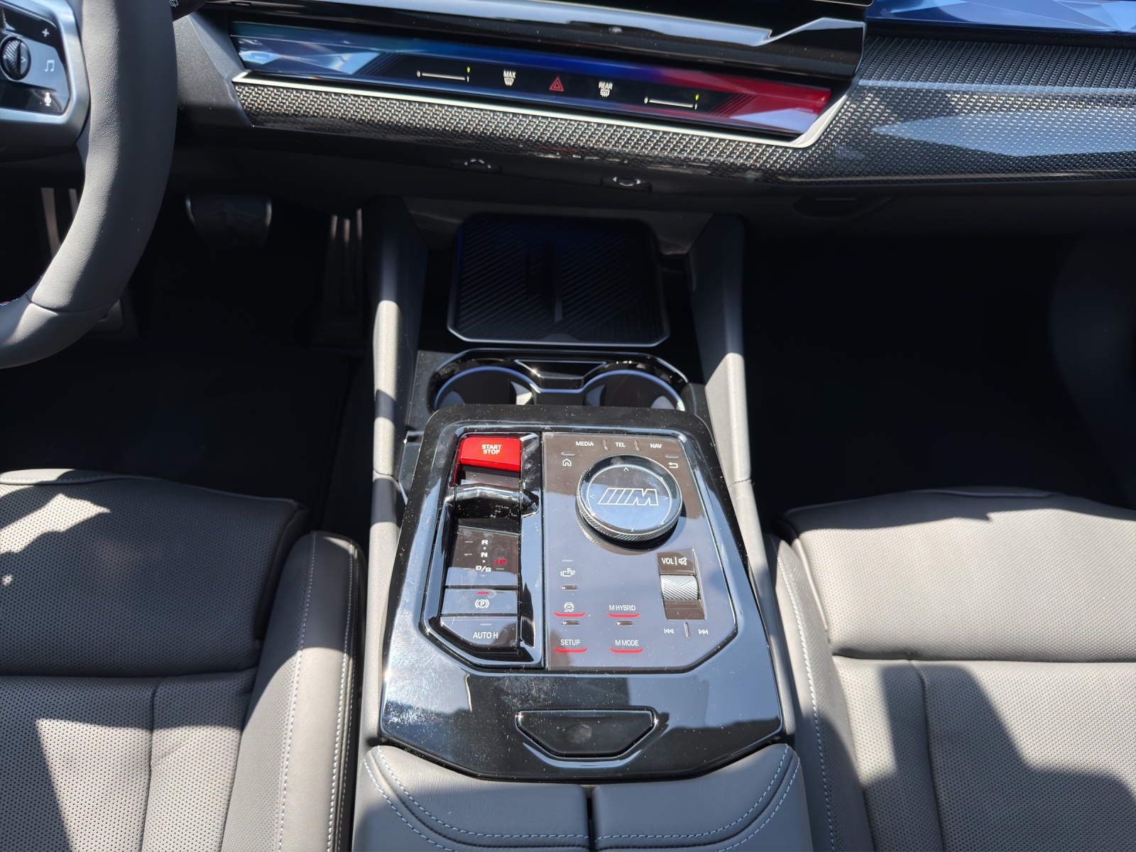 BMW M5 xDrive Touring-image-12