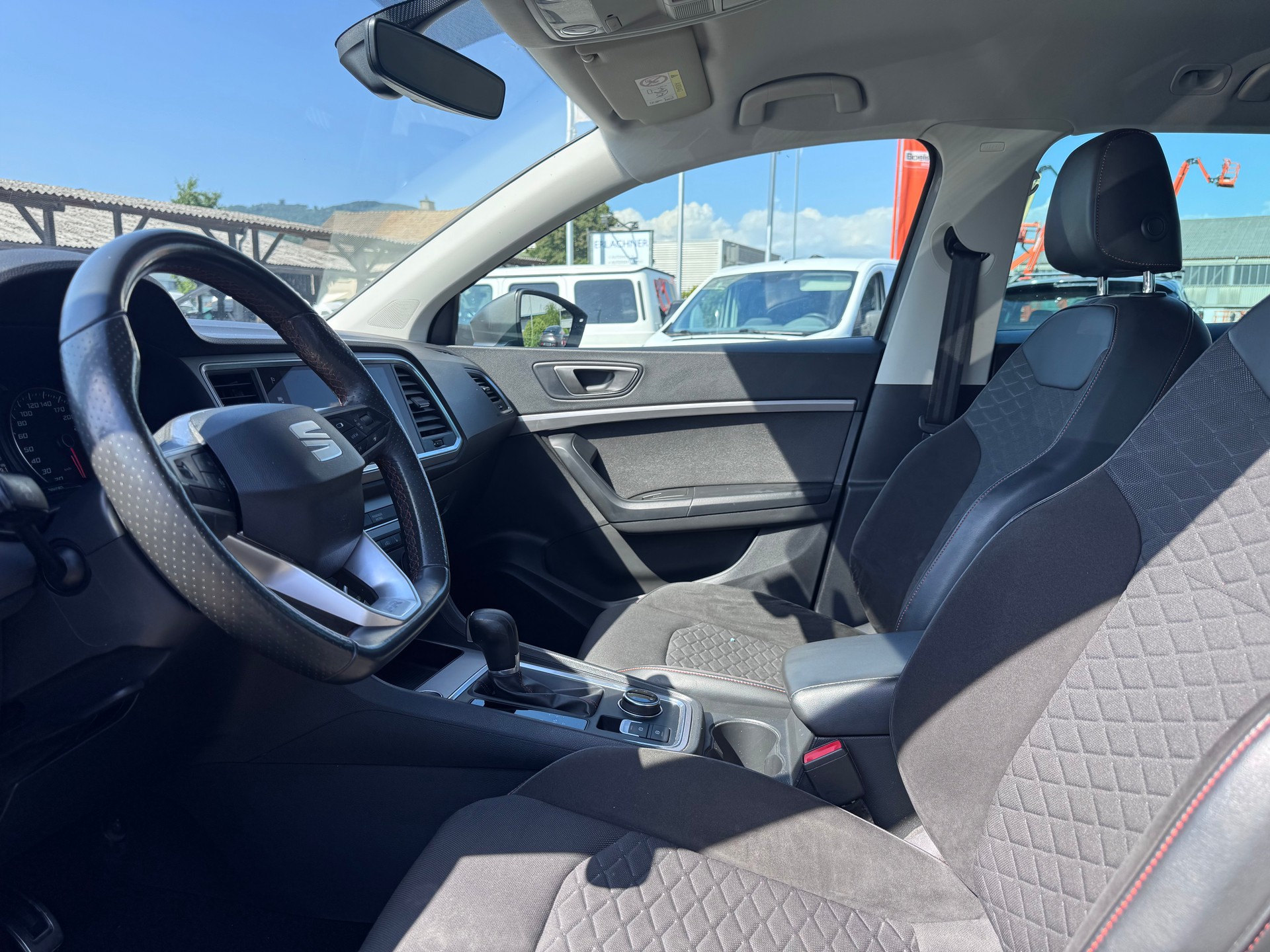 SEAT Ateca 2.0 TSI FR 4Drive DSG-image-11