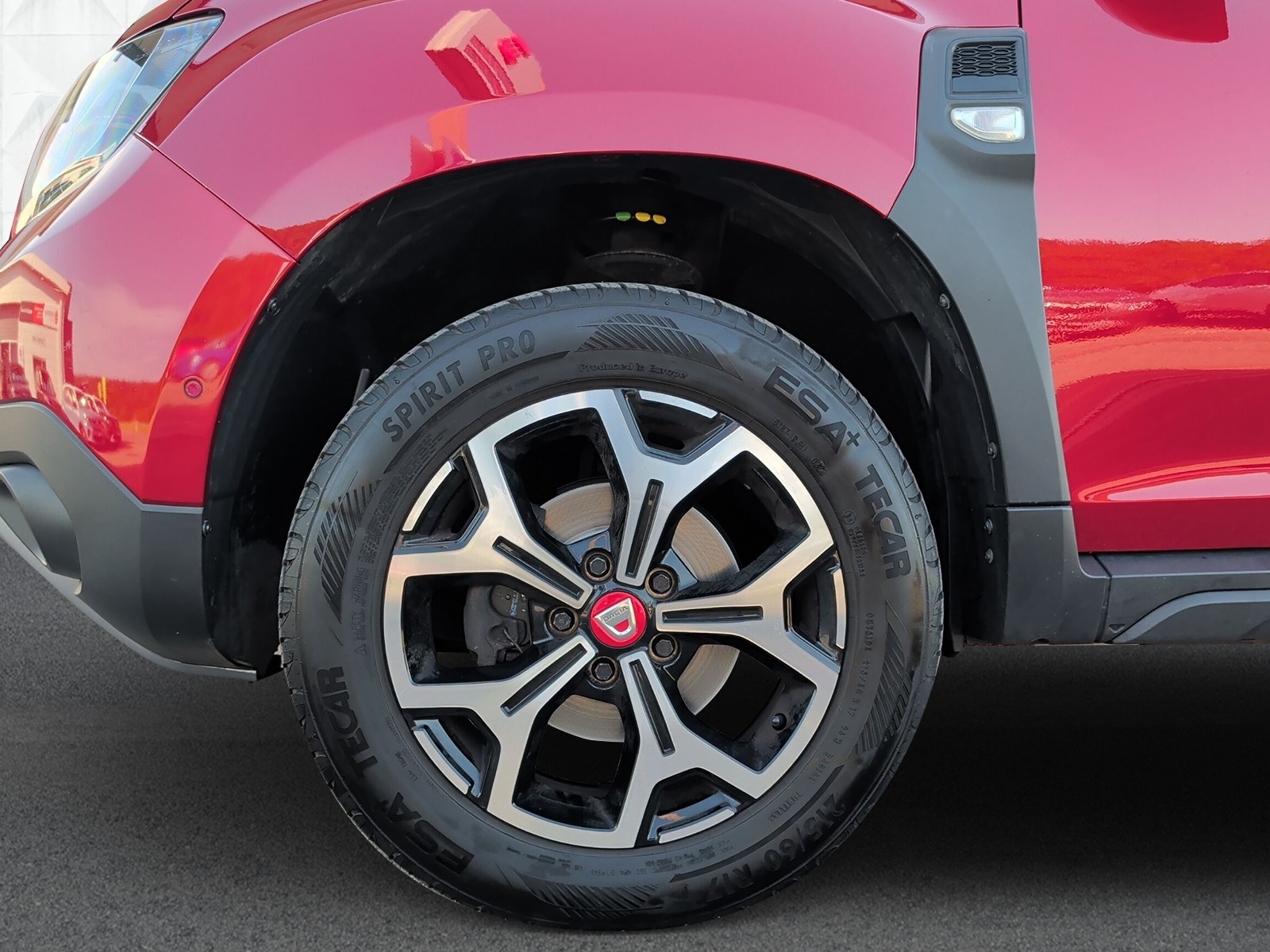 DACIA Duster SCe 115 Ultimate 4x4-image-6
