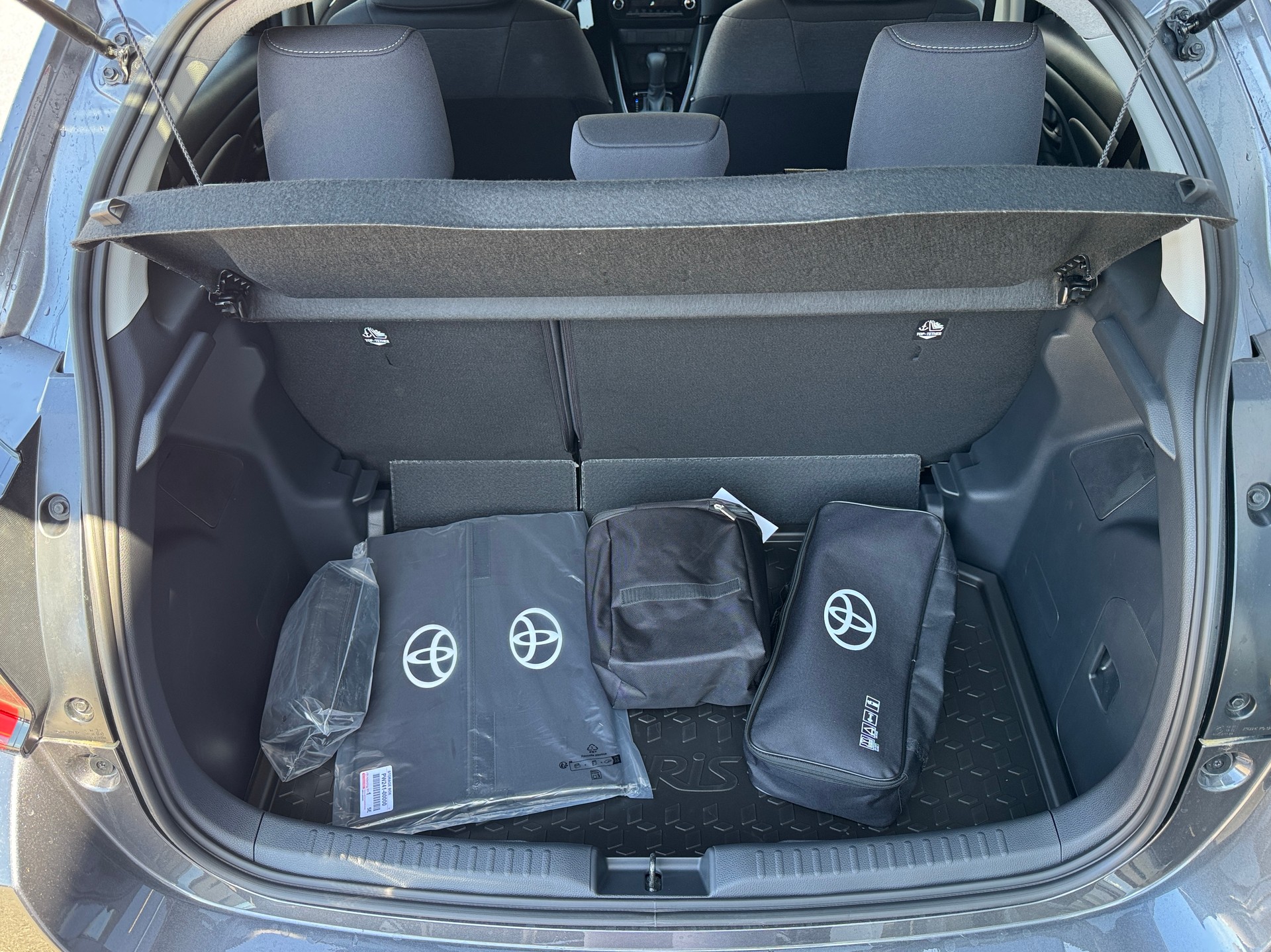 TOYOTA Yaris 1.5 Trend e-CVT-image-6