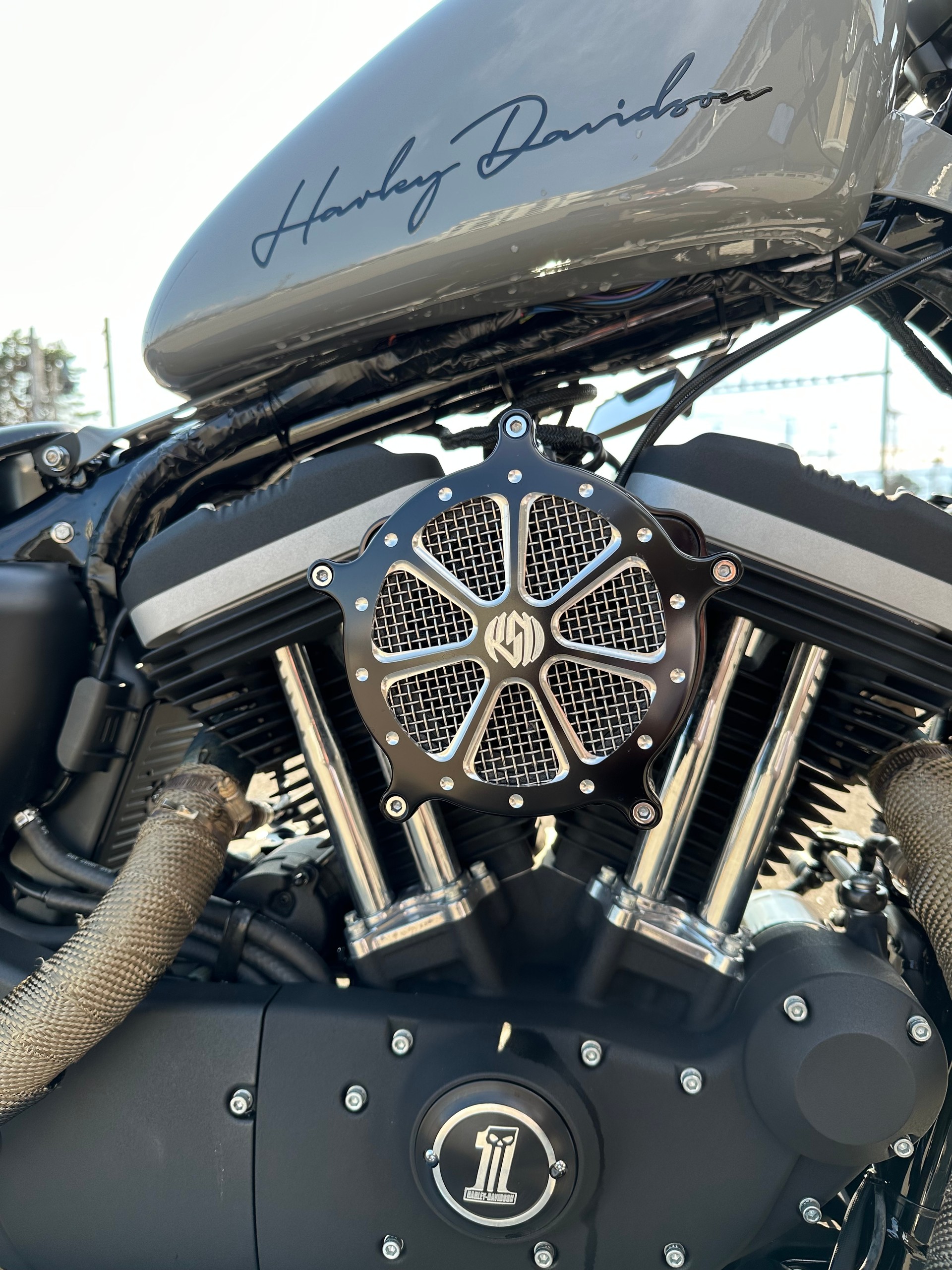 HARLEY-DAVIDSON XL 883 N Sportster Iron (25kW)-image-8