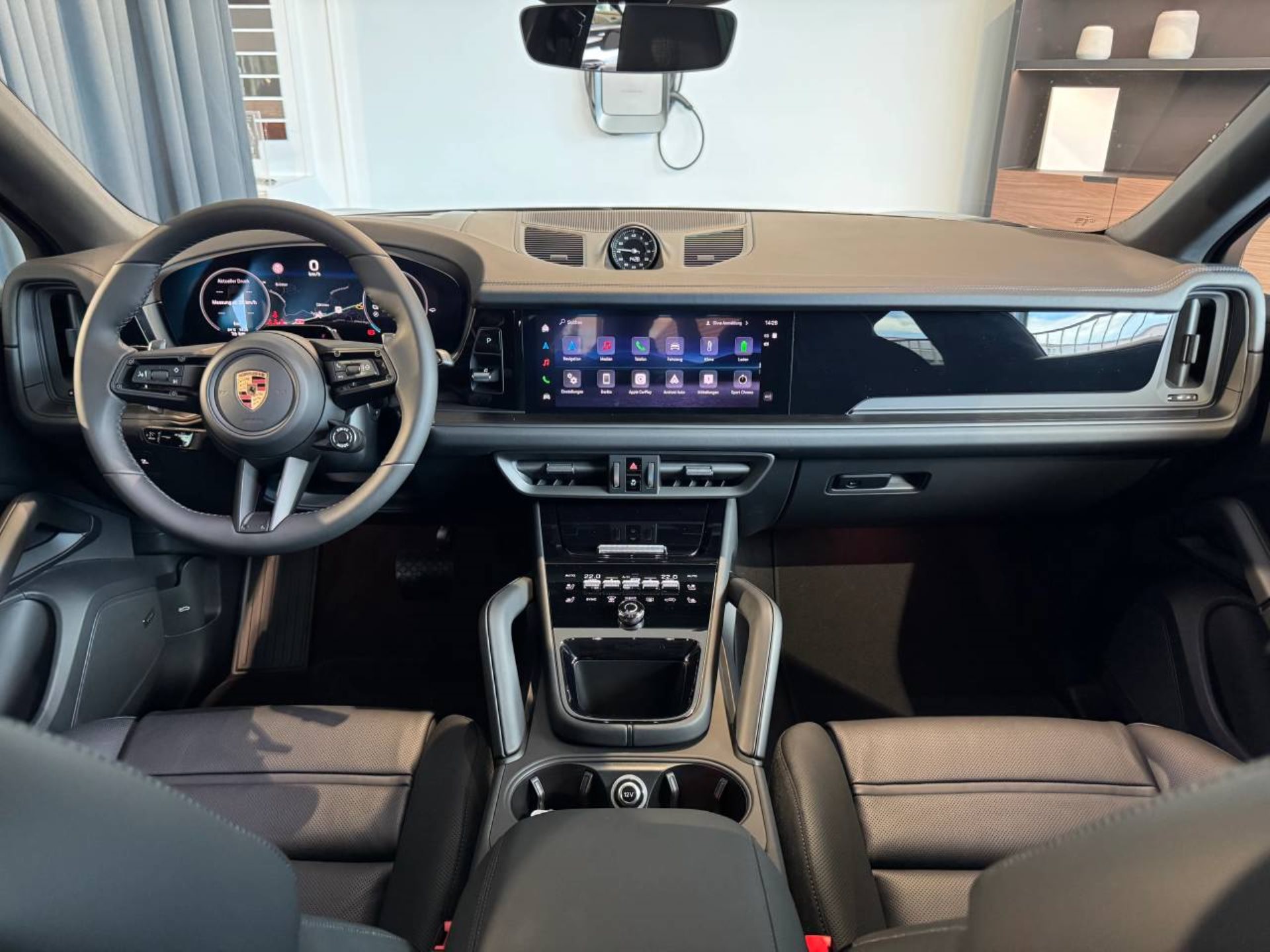PORSCHE Cayenne E-Hybrid Coupé Black Edition-image-15