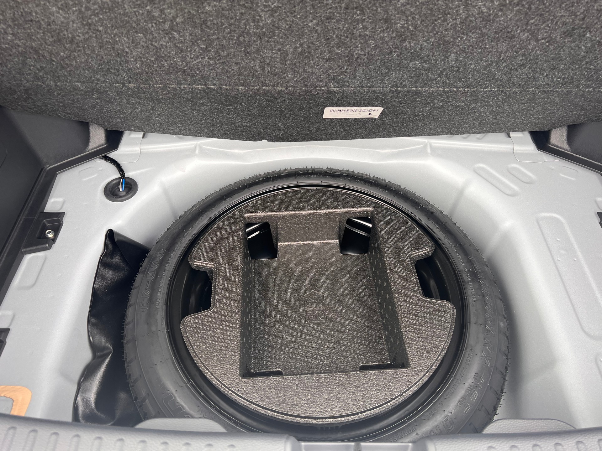 TOYOTA Yaris 1.5 Comfort e-CVT-image-8