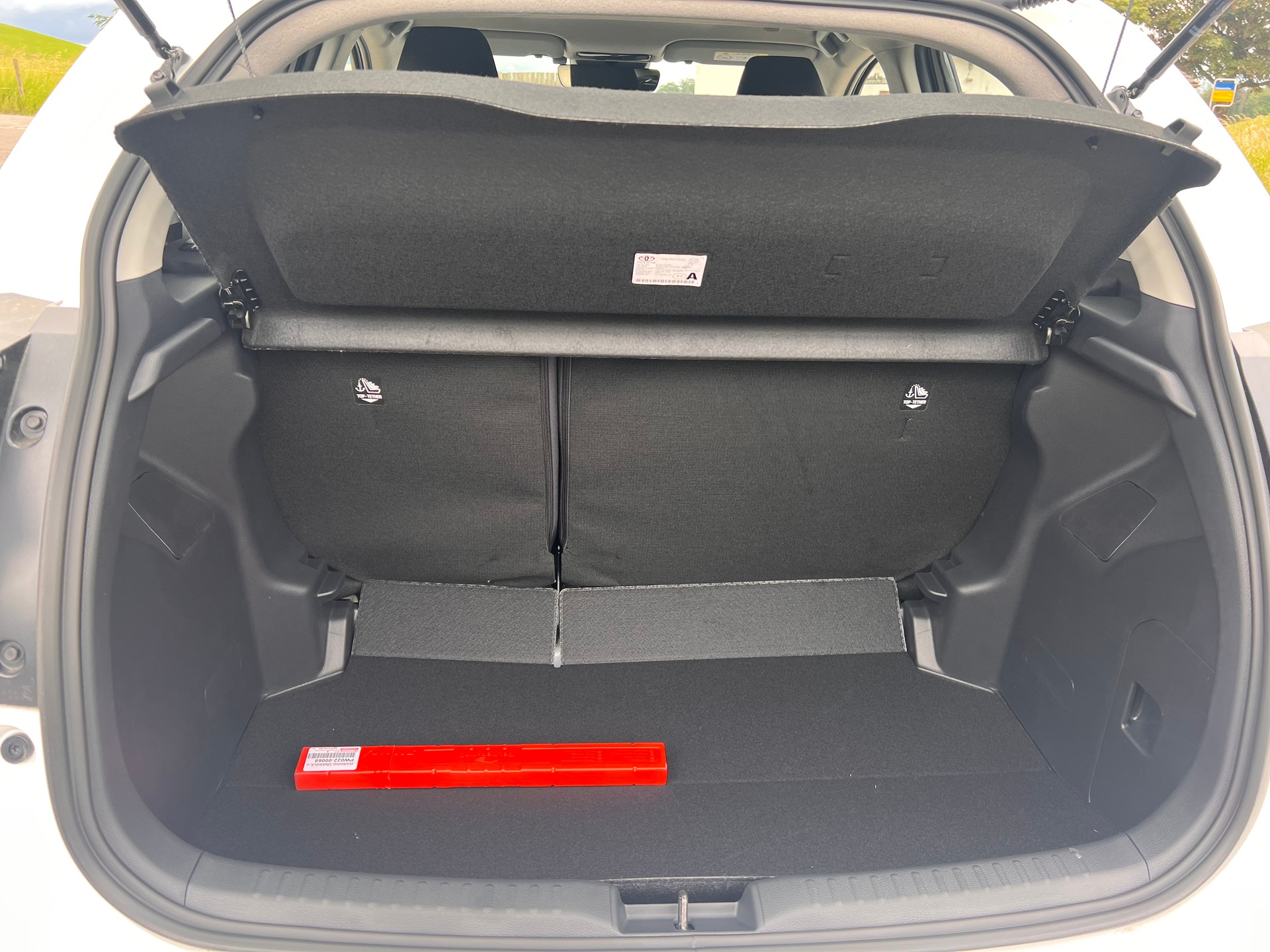 TOYOTA Yaris 1.5 Comfort e-CVT-image-7