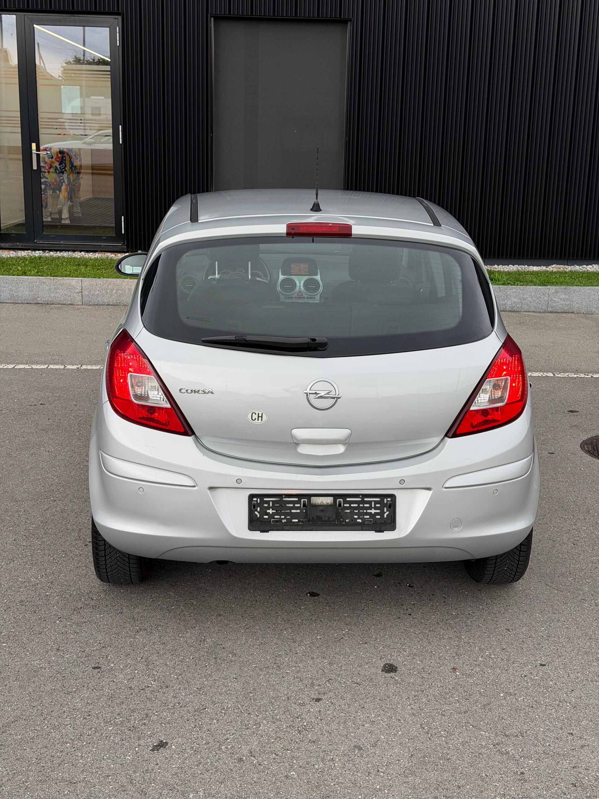 OPEL Corsa 1.4 TP Color Edition-image-6