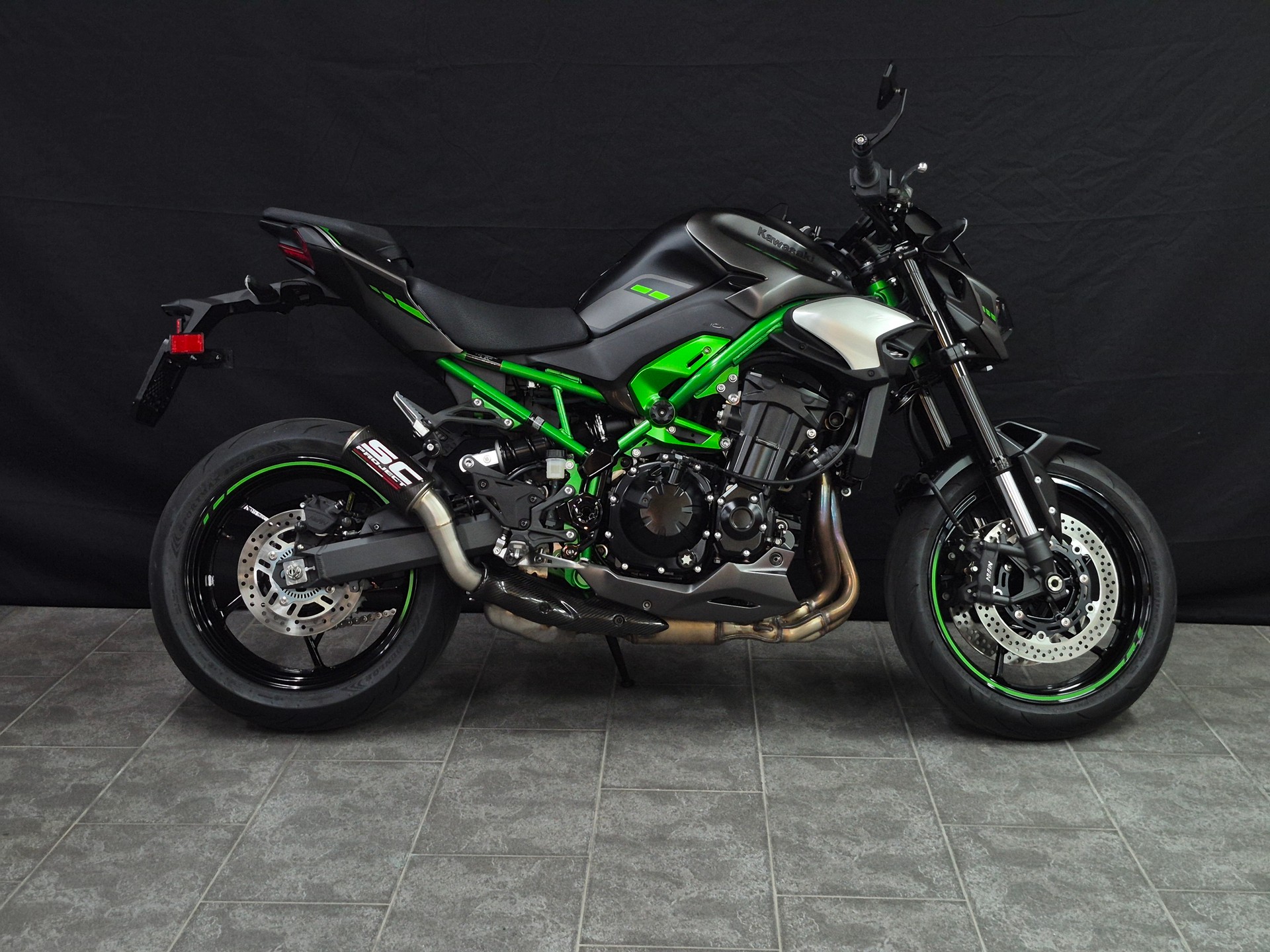 KAWASAKI Z 900-image-1