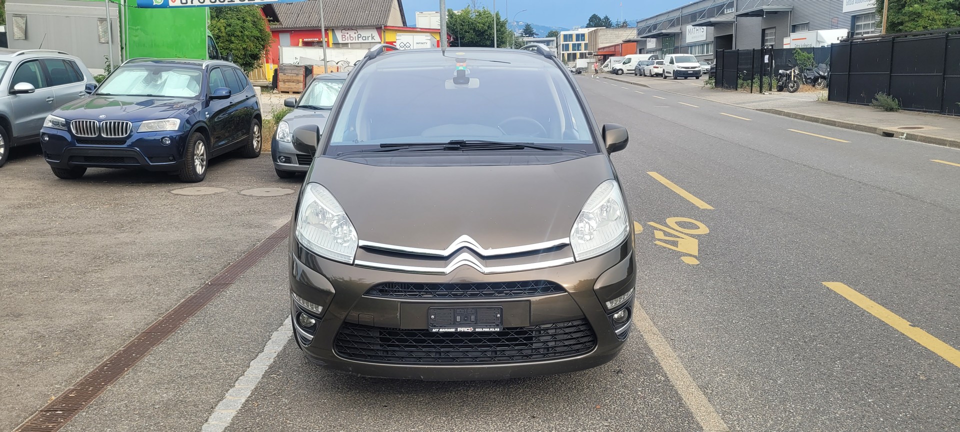 CITROEN Grand C4 Picasso 1.6 HDI 16V Swiss Style EGS6-image-2