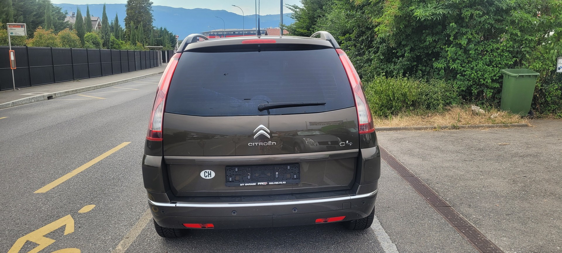 CITROEN Grand C4 Picasso 1.6 HDI 16V Swiss Style EGS6-image-7