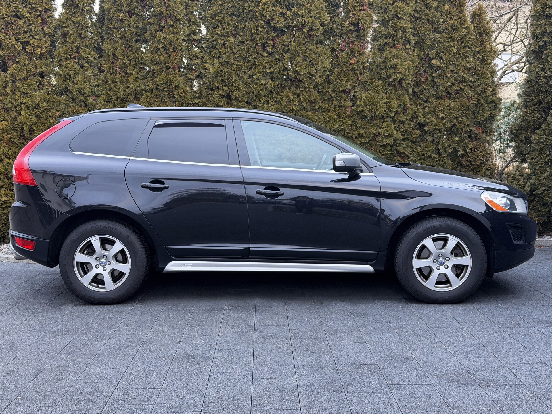 VOLVO XC60 T6 AWD R-Design Geartronic-image-5