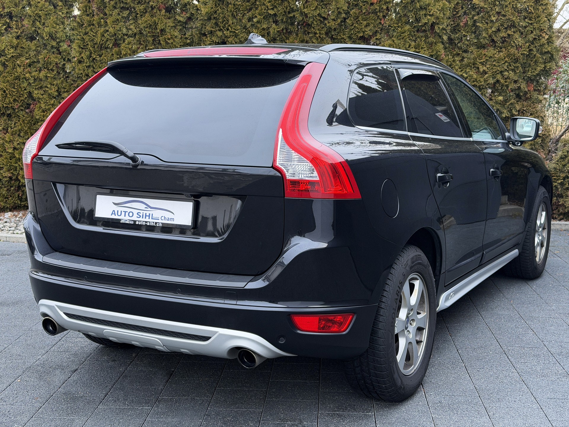 VOLVO XC60 T6 AWD R-Design Geartronic-image-9