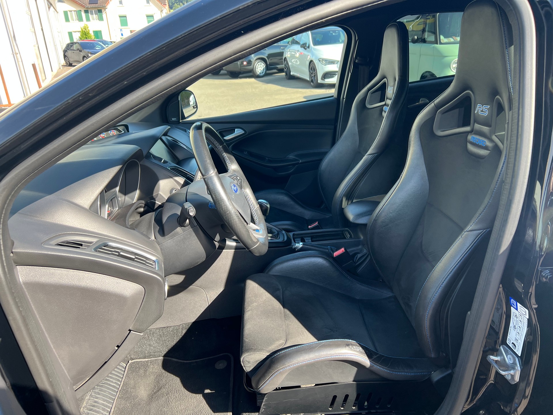 FORD Focus 2.3 EcoBoost RS AWD-image-11